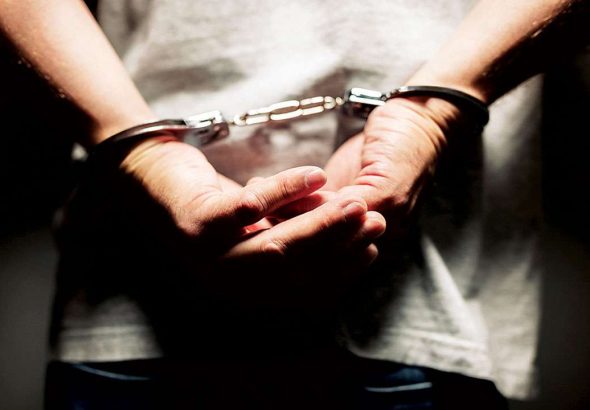 arrest3