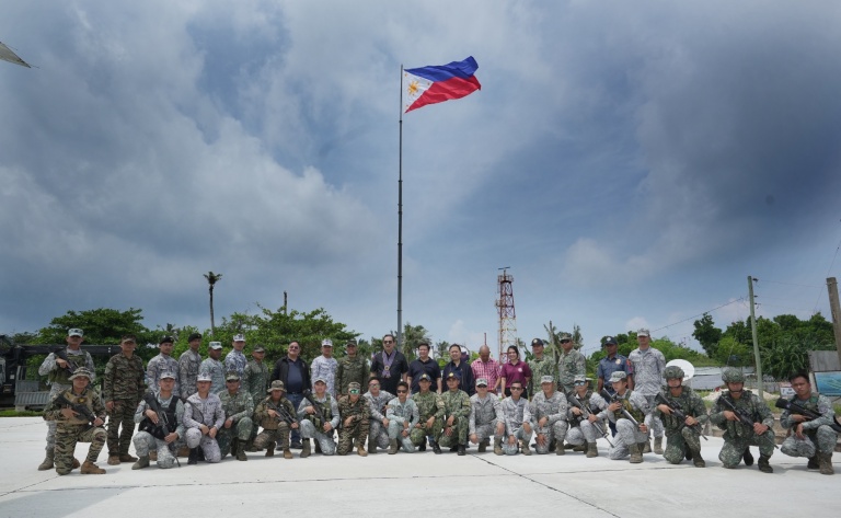 IMG-effce26c8f99541997166dba473ef757-V