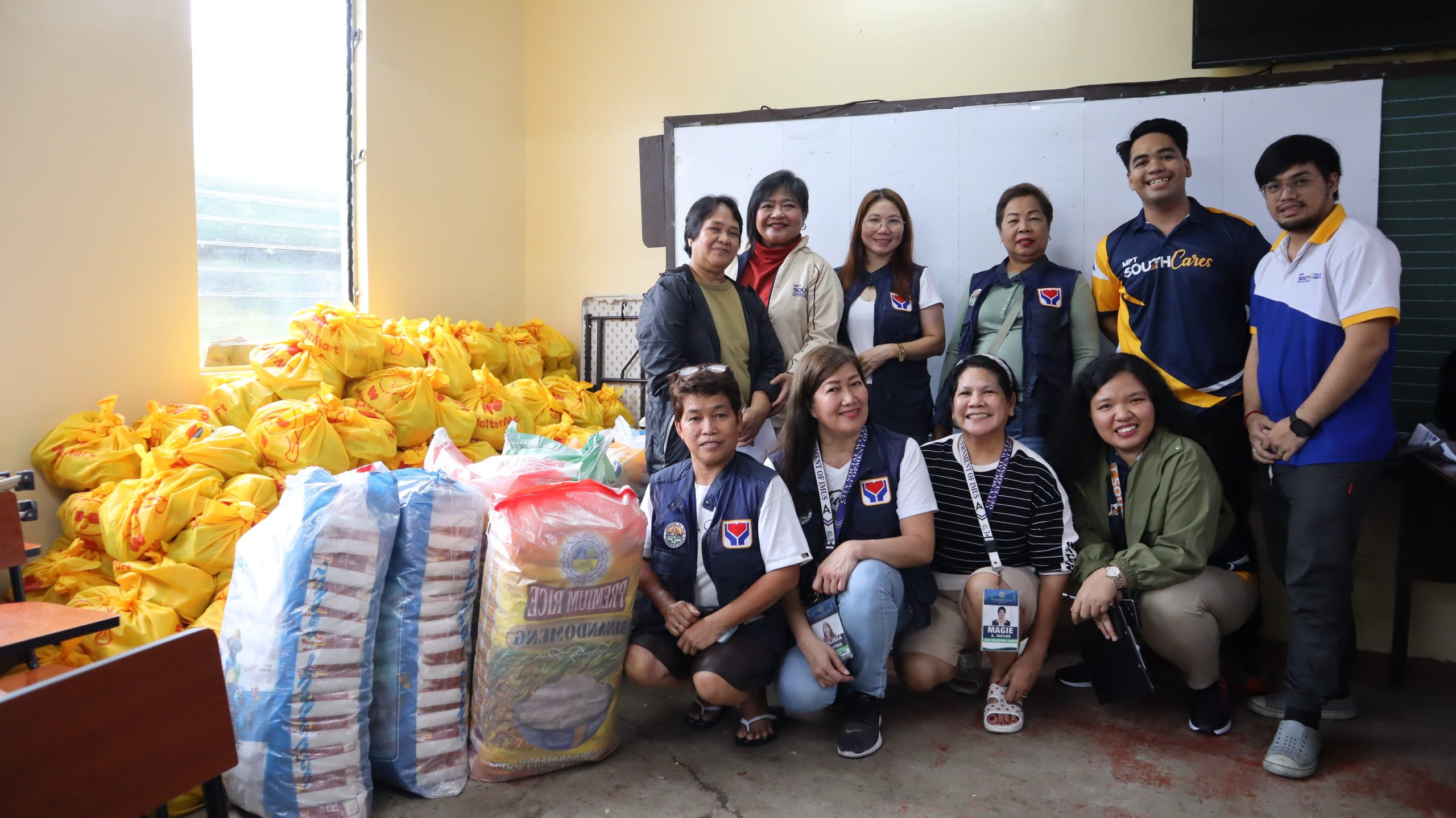 Image 2_MPT South turned over relief aids to Imus City, received by the City Social Welfare and Development led by Ms. Josephine Villanueva