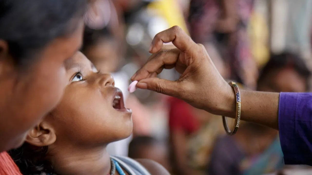 Deworming-drive-in-schools